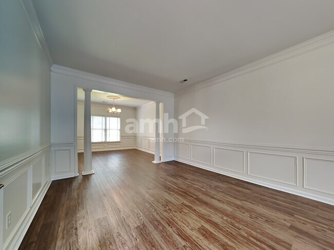 Building Photo - 5506 Fredrick St