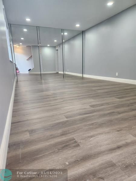 Foto del edificio - 5668 Blueberry Ct