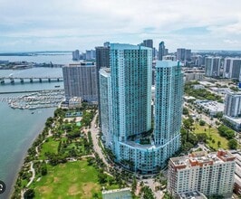 Building Photo - 1900 N Bayshore Dr