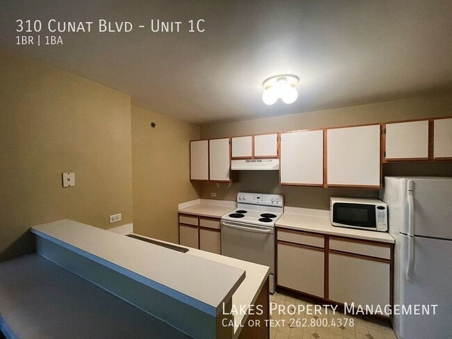 Building Photo - 310 Cunat Blvd