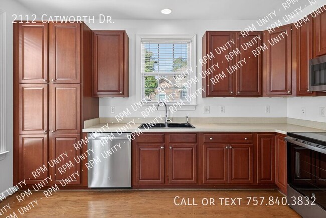 Building Photo - 2112 Catworth Dr
