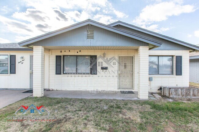 Building Photo - 3410 S Cutler Dr