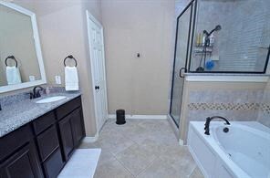 Foto del edificio - 6323 Falling Briar Lane