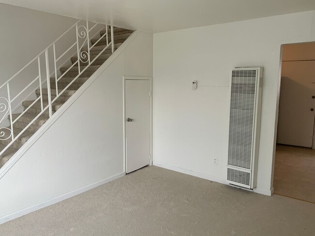 Photo - 418 C St Apartment