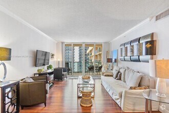 Building Photo - 2501 S Ocean Dr