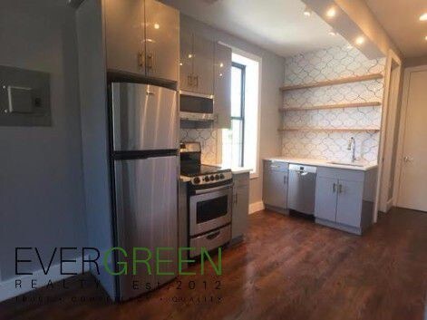 Foto principal - 210 Throop Ave