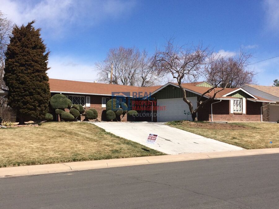 Photo - 2416 S Jasmine St-