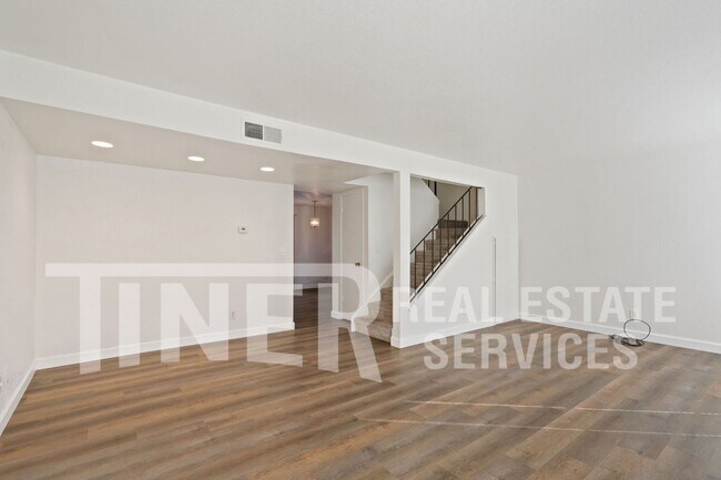 Foto del edificio - 4044 Knoll Top Ct