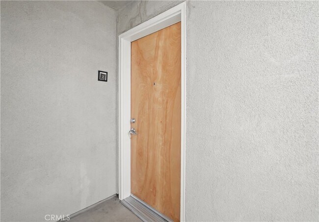Building Photo - 11312 Huston St