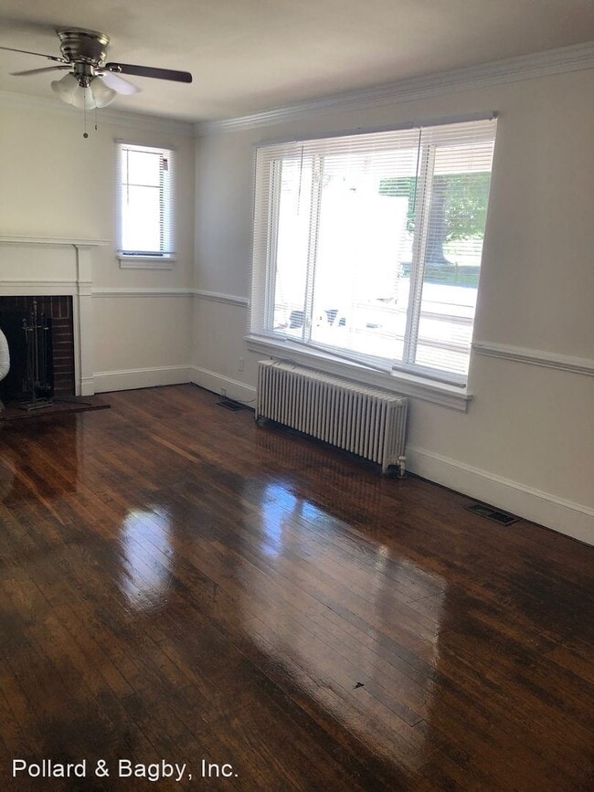 Building Photo - 3 br, 1.5 bath House - 6022 Club Road