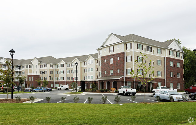 Building Photo - Harmony at Harbour View