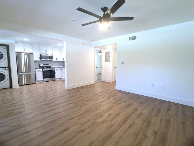 Building Photo - Welcome to San Marco Sq Apartments - CHECK OUT THIS 12mo LEASES - OFFERING our 2 bedroom apartmen...