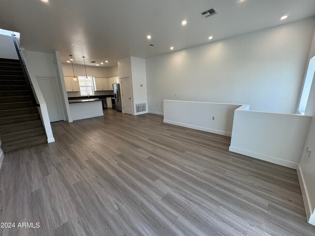 Foto del edificio - 615 N 6th Ave