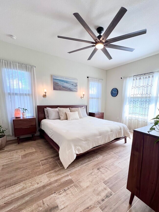 Foto del edificio - 4846 Lake Breeze Ter