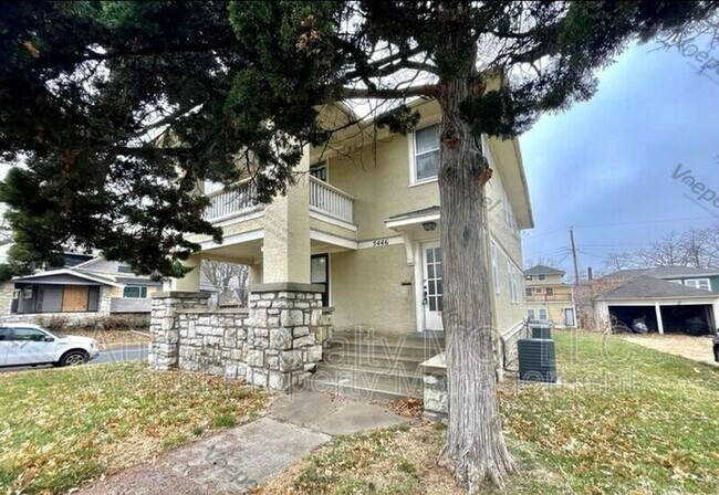 Foto del edificio - 5446 Harrison St