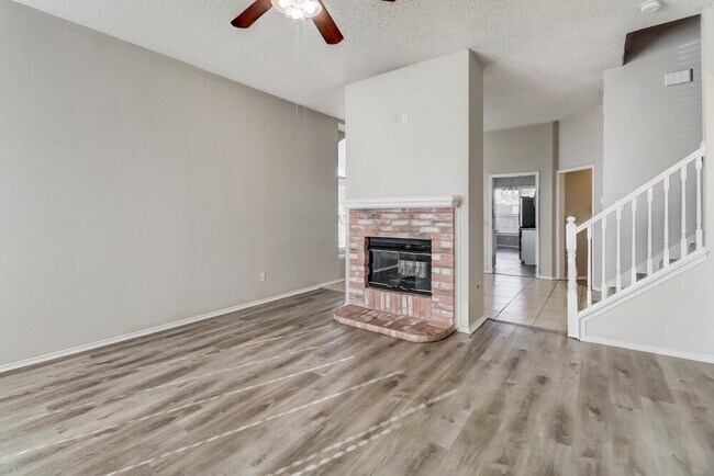 Foto del edificio - 1511 Springwood Dr