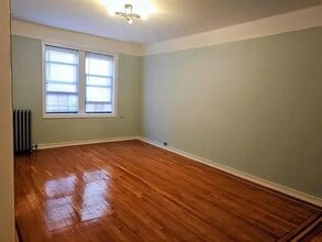 Building Photo - 504 Grand St