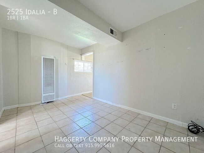 Foto del edificio - 2525 Idalia-B