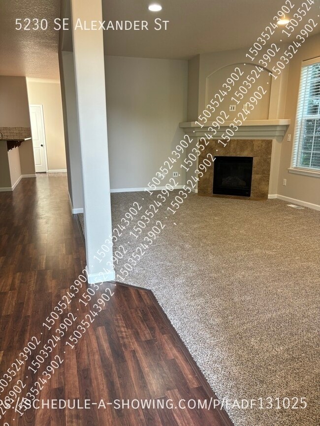 Building Photo - 5230 SE Alexander St