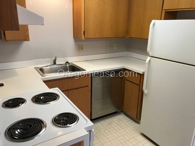 Foto del edificio - 3/2 Duplex Townhome in Thurston Hills