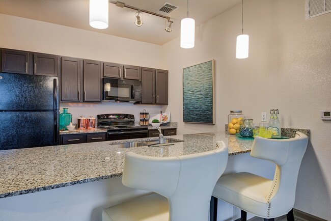 A beautiful apartment community in Bentonville, Arkansas filled with luxury, convenience, & entertainment at your finger tips. - Parc at Bentonville