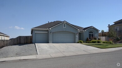 Building Photo - 1892 Kinglet Dr