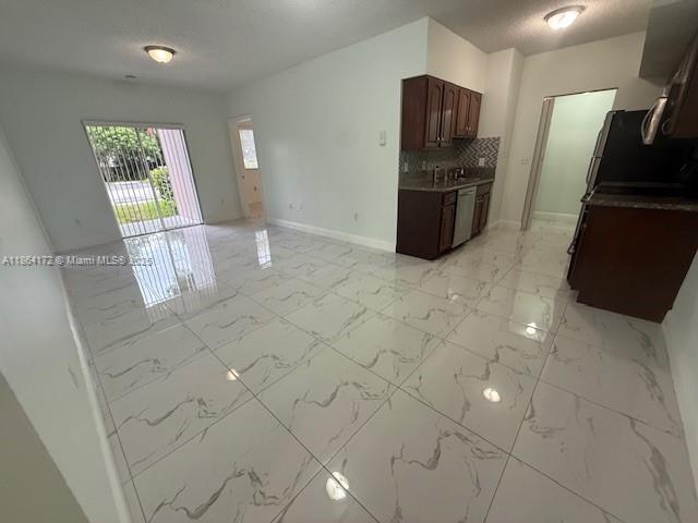 Building Photo - 3221 Sabal Palm Manor