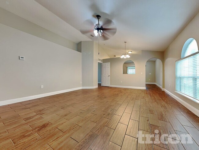 Building Photo - 13235 Waterford Castle Dr