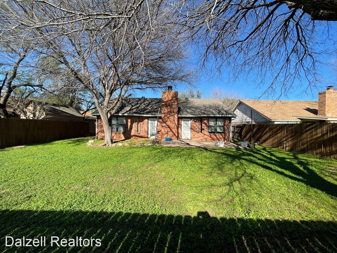 Primary Photo - 3 br, 2 bath House - 1525 Seamans Way