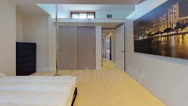 Foto del edificio - 2112 Mott Smith Dr