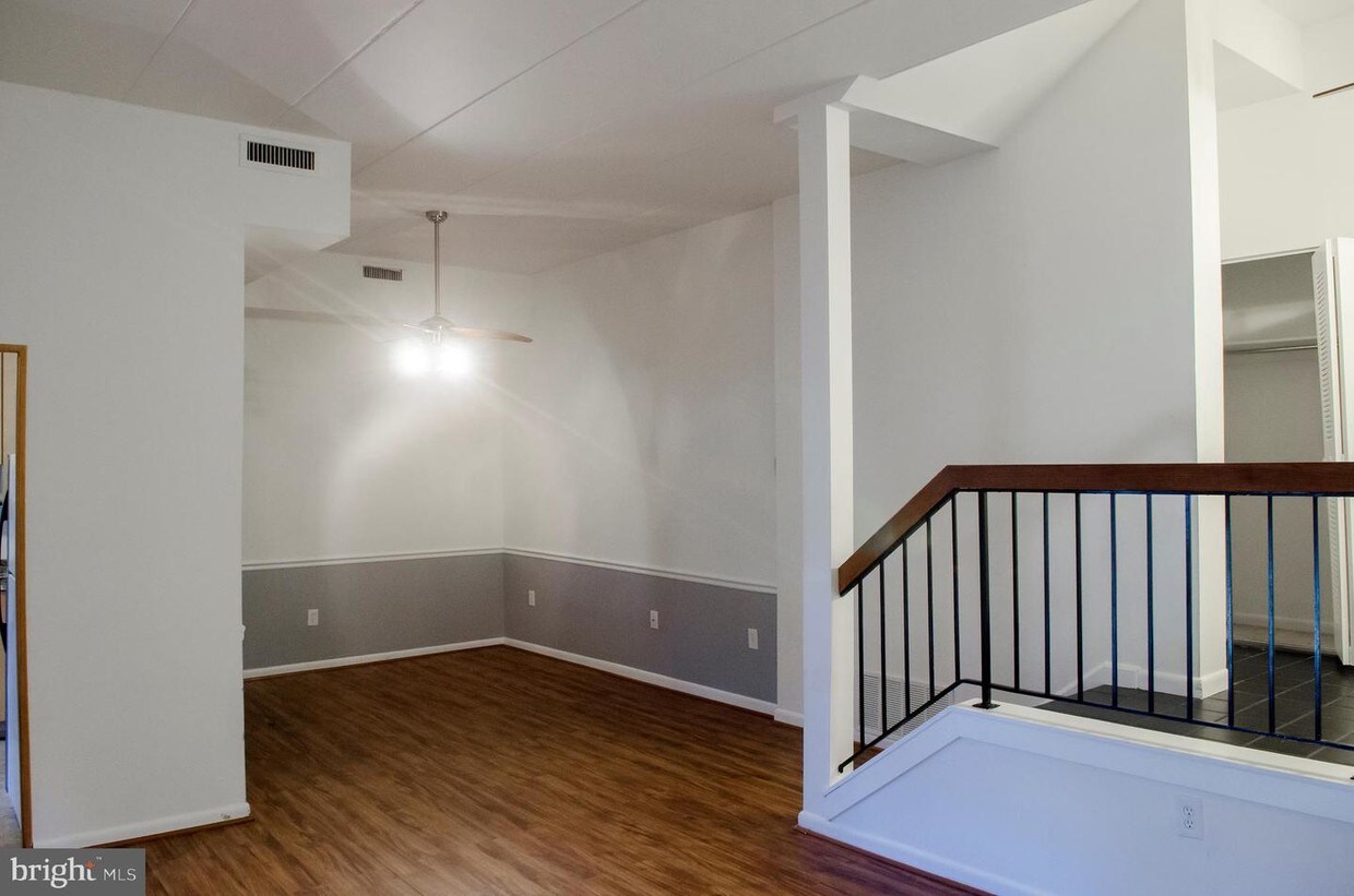 Foto principal - 122 Roberts Ln