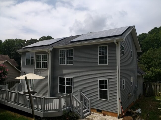 Foto del edificio - 14 Grove Garden Ave