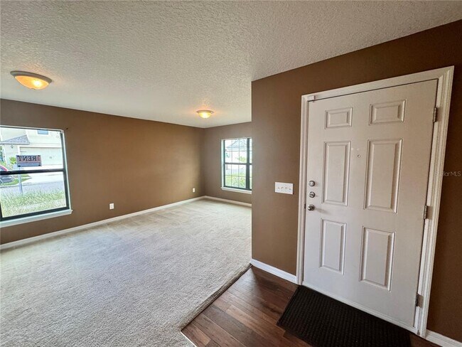 Foto del edificio - 1090 Woodlark Dr