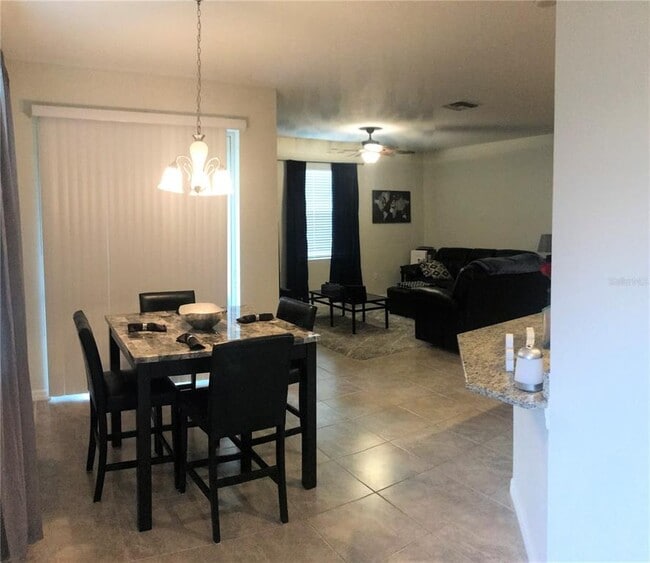 Foto del edificio - 3804 Silverlake Way