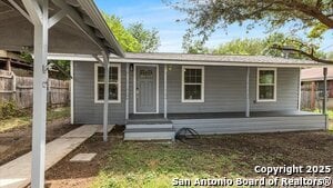 Primary Photo - 338 S San Horacio Ave