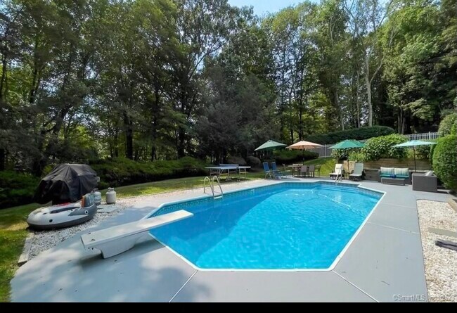 Foto del edificio - 67 Obtuse Rd S