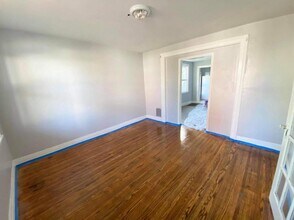 Building Photo - 926 Sunset Ave