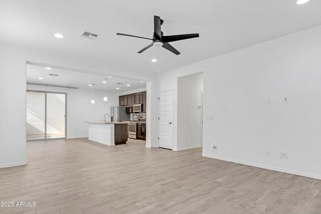 Building Photo - 14205 W Bronco Trl