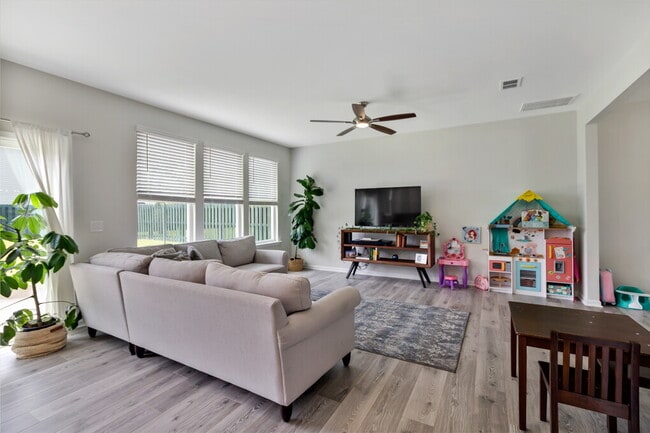 Building Photo - 95 Minning Loop