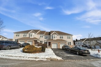 Building Photo - 5 Indian Field Dr