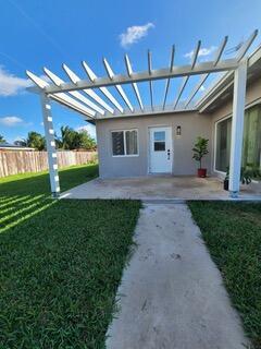 Building Photo - 1351 W Mango St