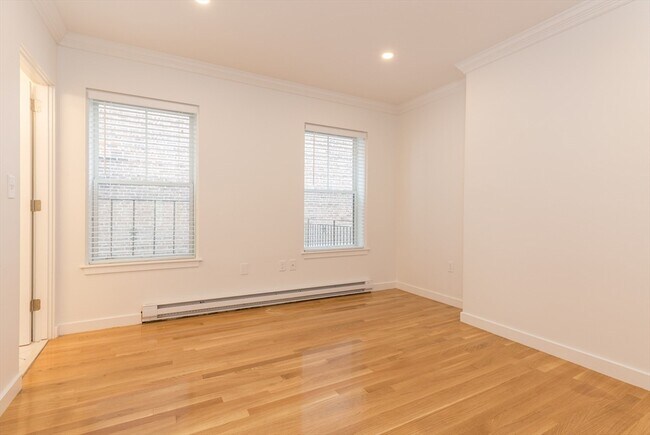 Foto del edificio - 103 W Springfield St