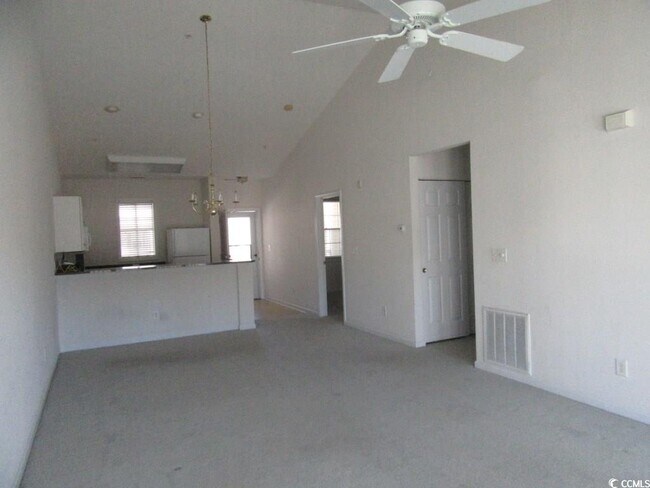 Foto del edificio - 601 Hillside Dr