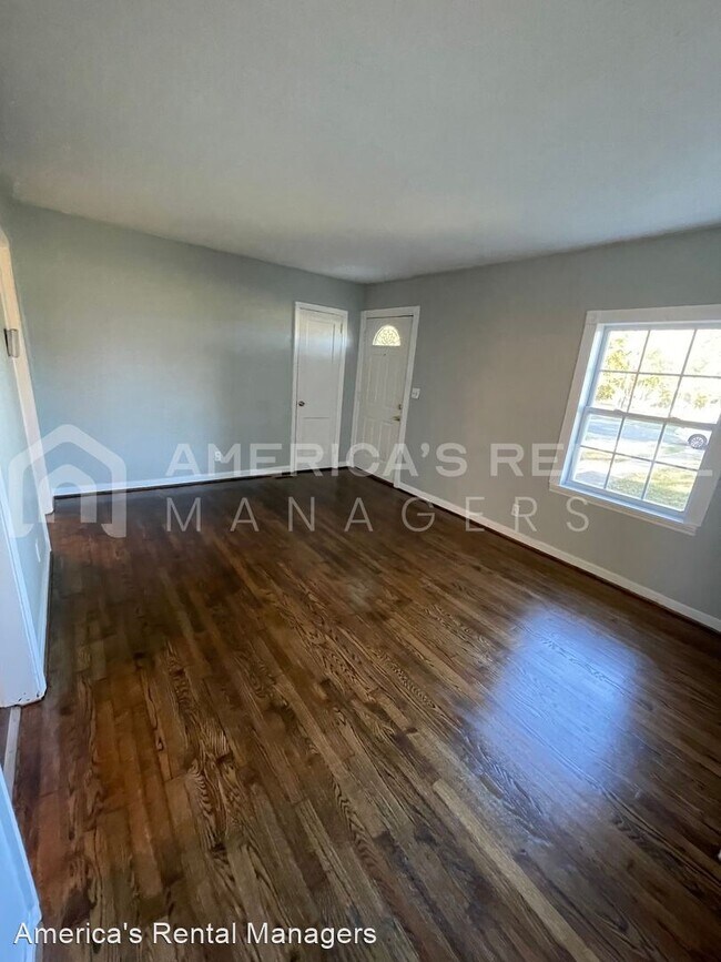 Building Photo - 3 br, 1 bath House - 316 83rd St N
