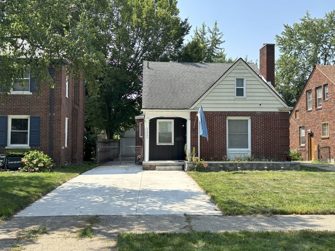 Primary Photo - Must see FOUR bedroom Bungalow home