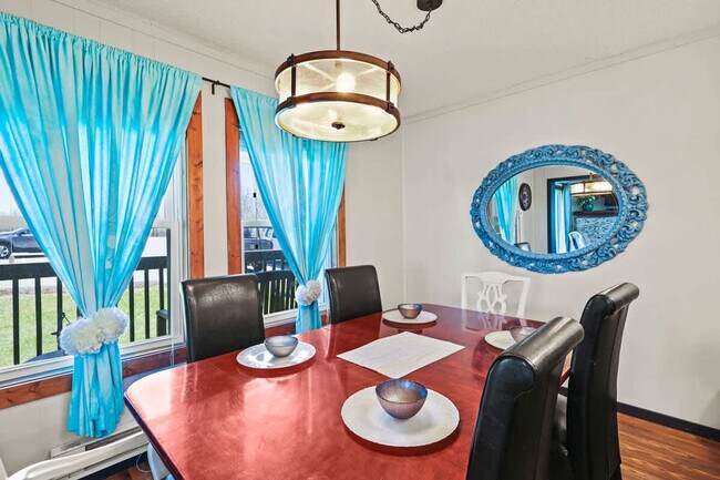 Foto del edificio - 301 Pinnacle Inn Rd