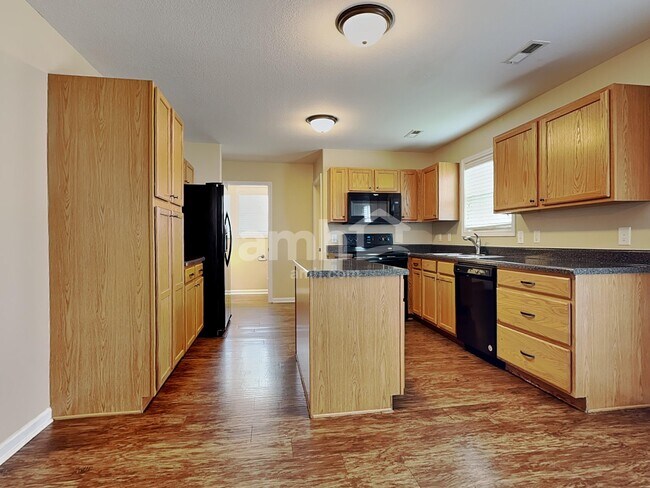 Foto del edificio - 7904 Mill Park Ln