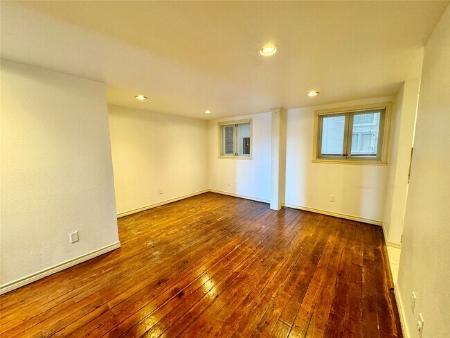 Foto del edificio - 2309 The Strand