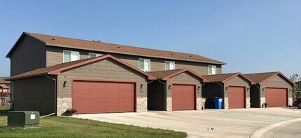 Building Photo - 600 Haley Pl