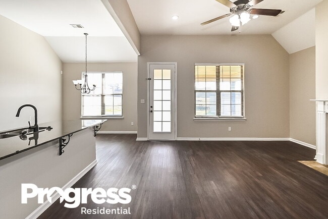 Building Photo - 75 Briar Hollow Ln